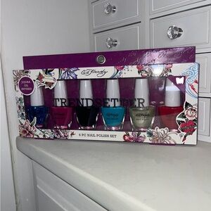 NWT Ed Hardy 6-Piece Nail Polish Set with Purple Accents